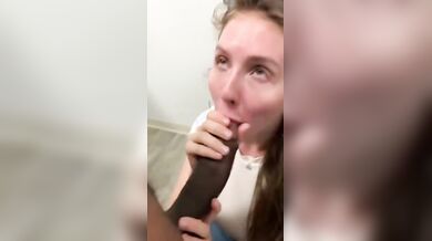 Quickie Fuck At Hospital - Lena Paul