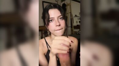She Drools On That Cock