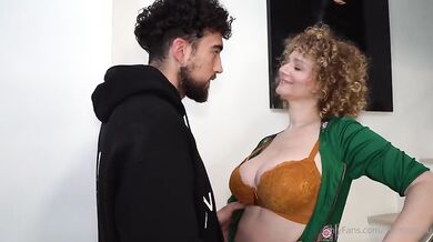 Hot Plumper Mom - Merce Palau